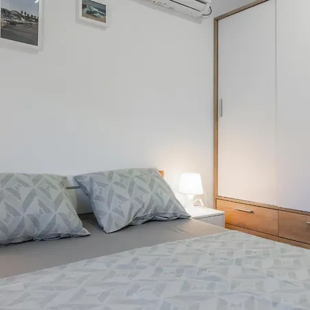 Perecinec Apartman Vir
