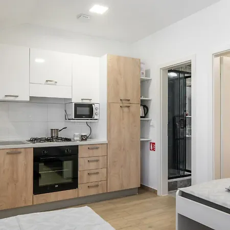 Perecinec Apartman Vir