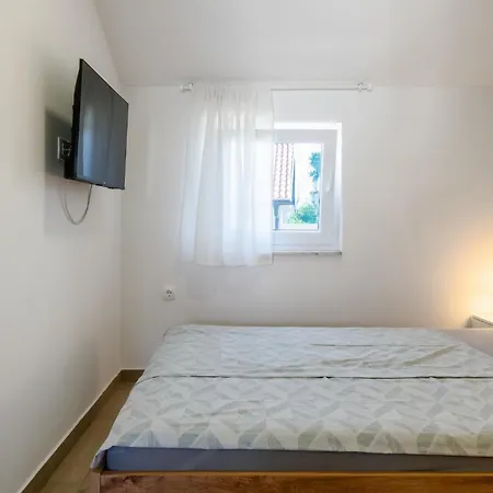 Perecinec Apartman *