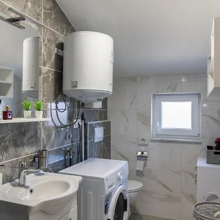Apartman Perecinec *